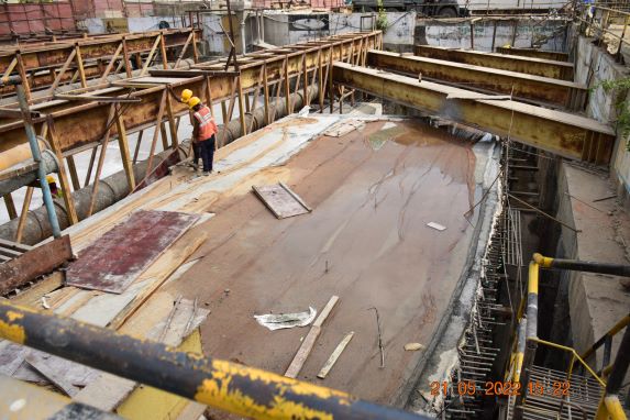 EE 03 Roof slab